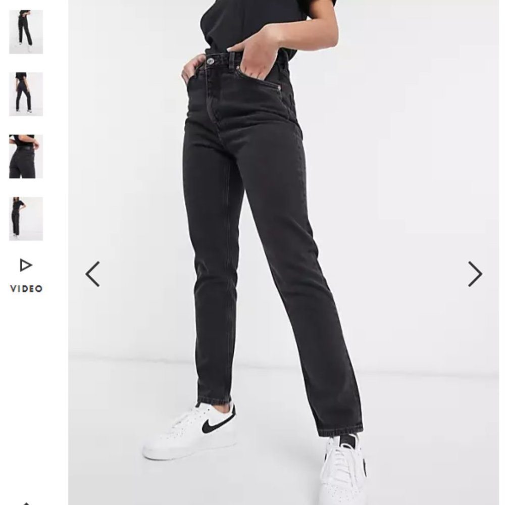 MONKI Kimomo high waist mom jeans W27 L32